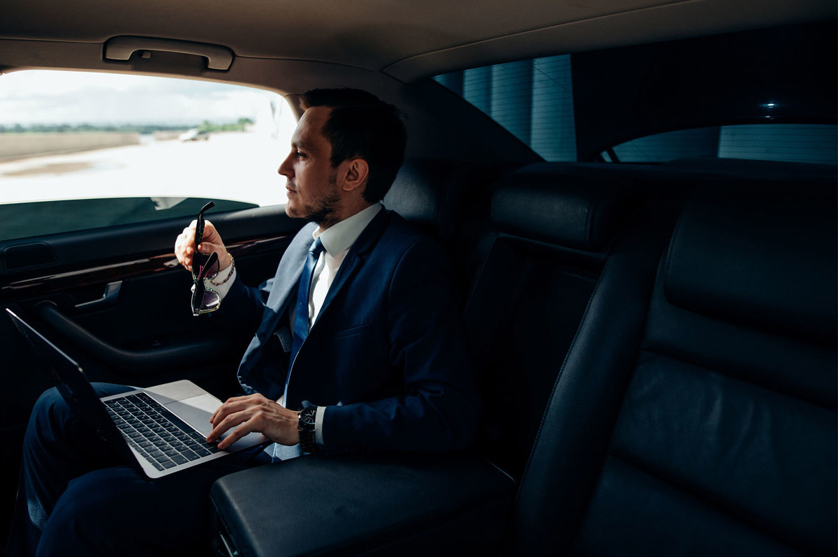 How to Choose the Best Ground Transportation Partner for Your Travel Agency
