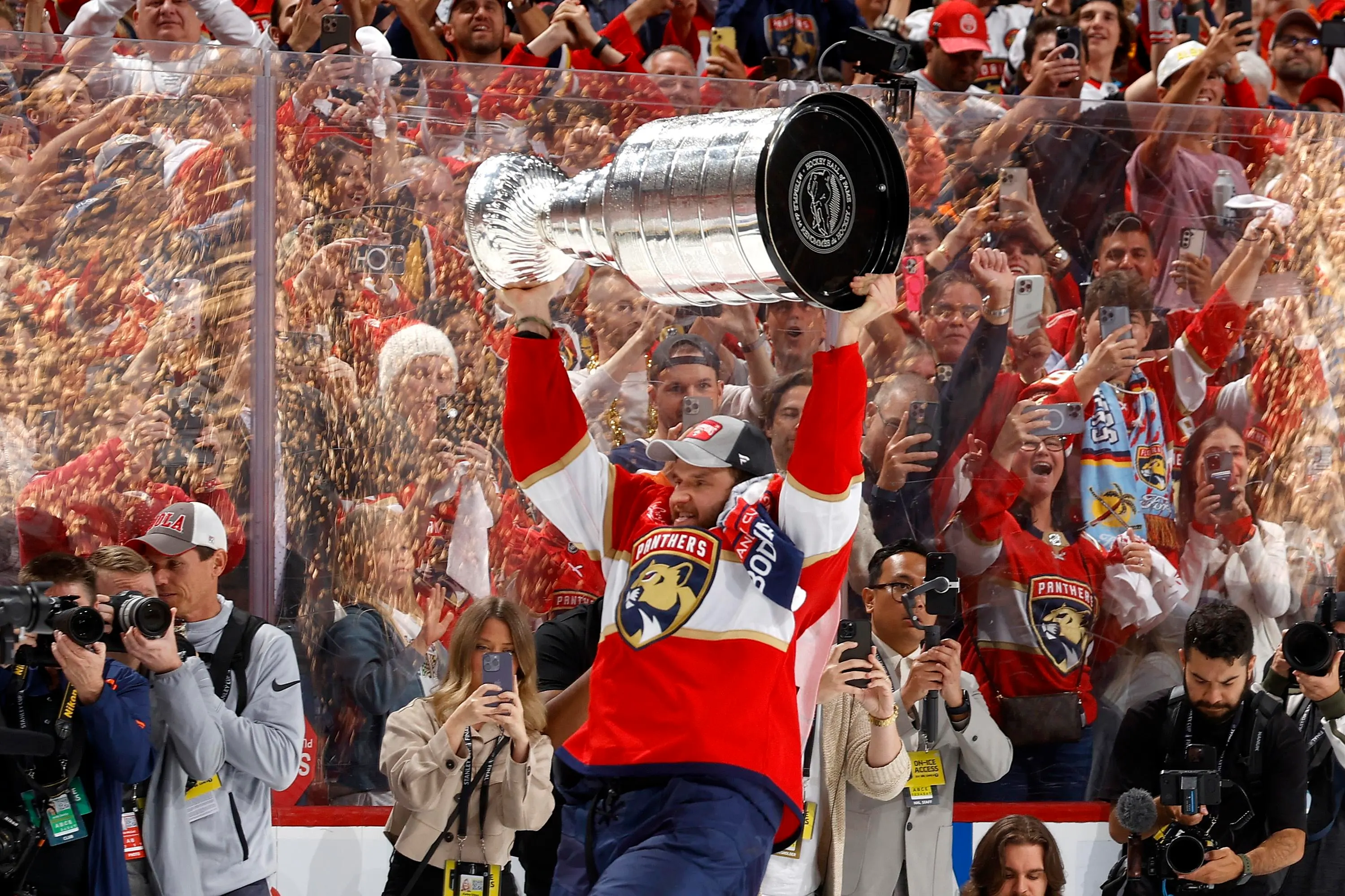 Stanley Cup Finals Airport Car Service & Limo Transportation in Massachusetts