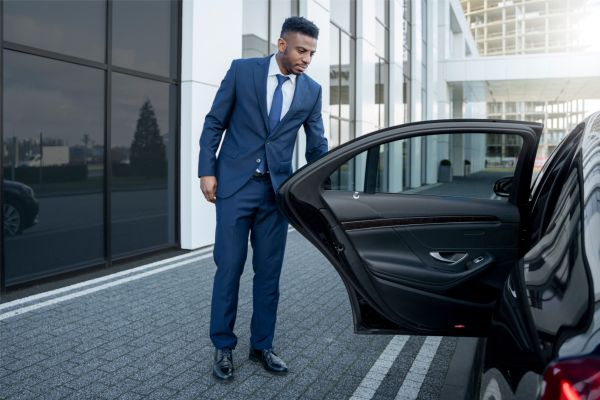 Indiana Airport Car Service & Luxury Airport Transportation with BKB Limo Chauffeur